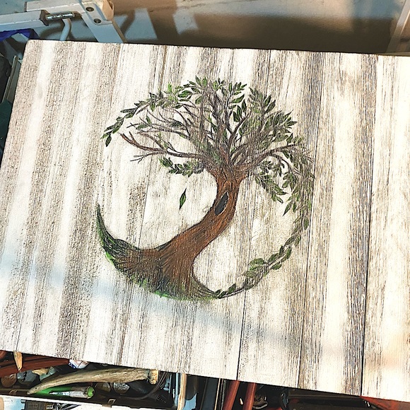 Hand drawn picture of the Tree of Life - Picture 3 of 6
